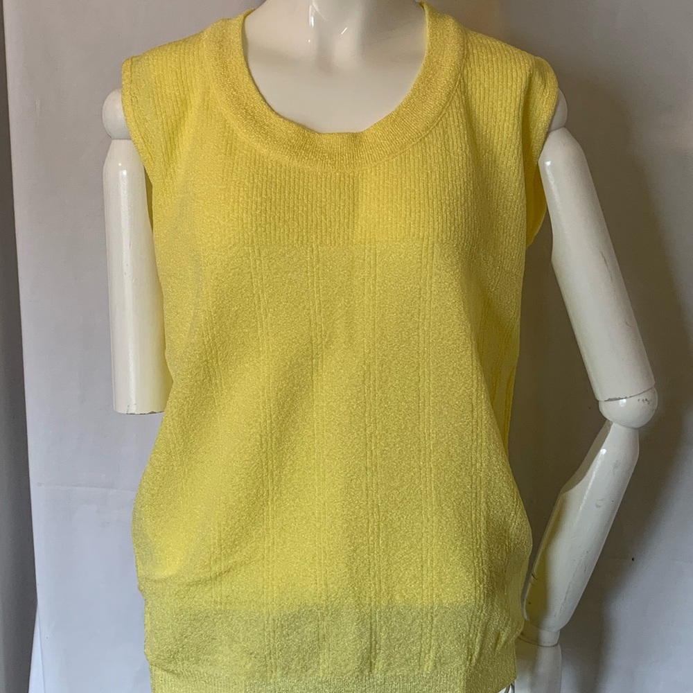Vintage sleeveless, yellow top